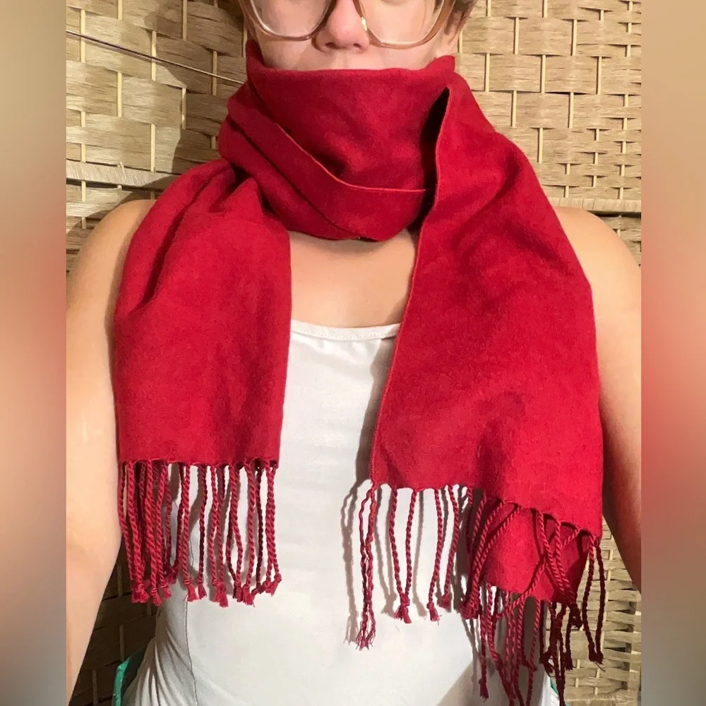 💯 Silk Scarf 🧣 Club Room